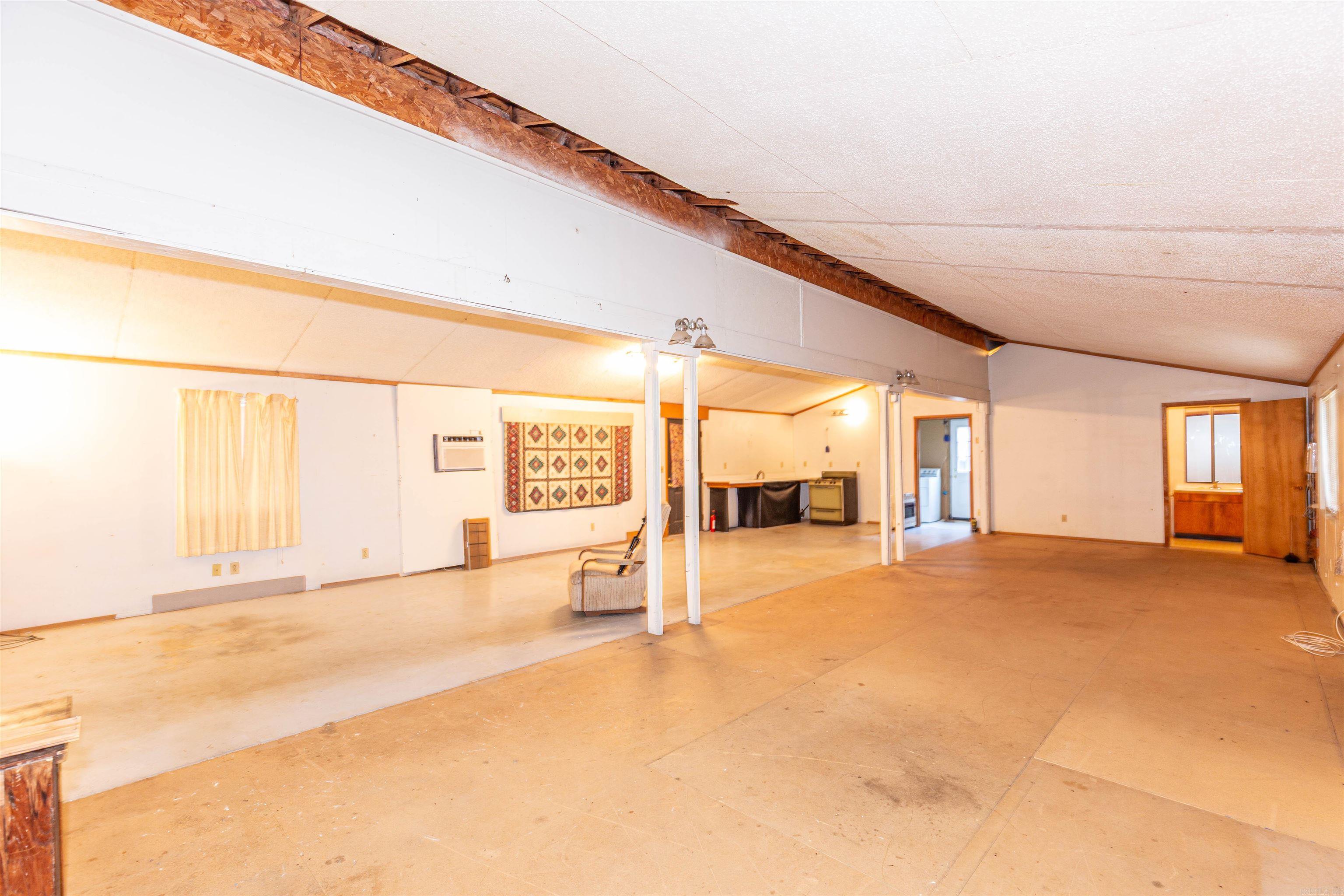 8519 & 8601 Arch Street Pike
