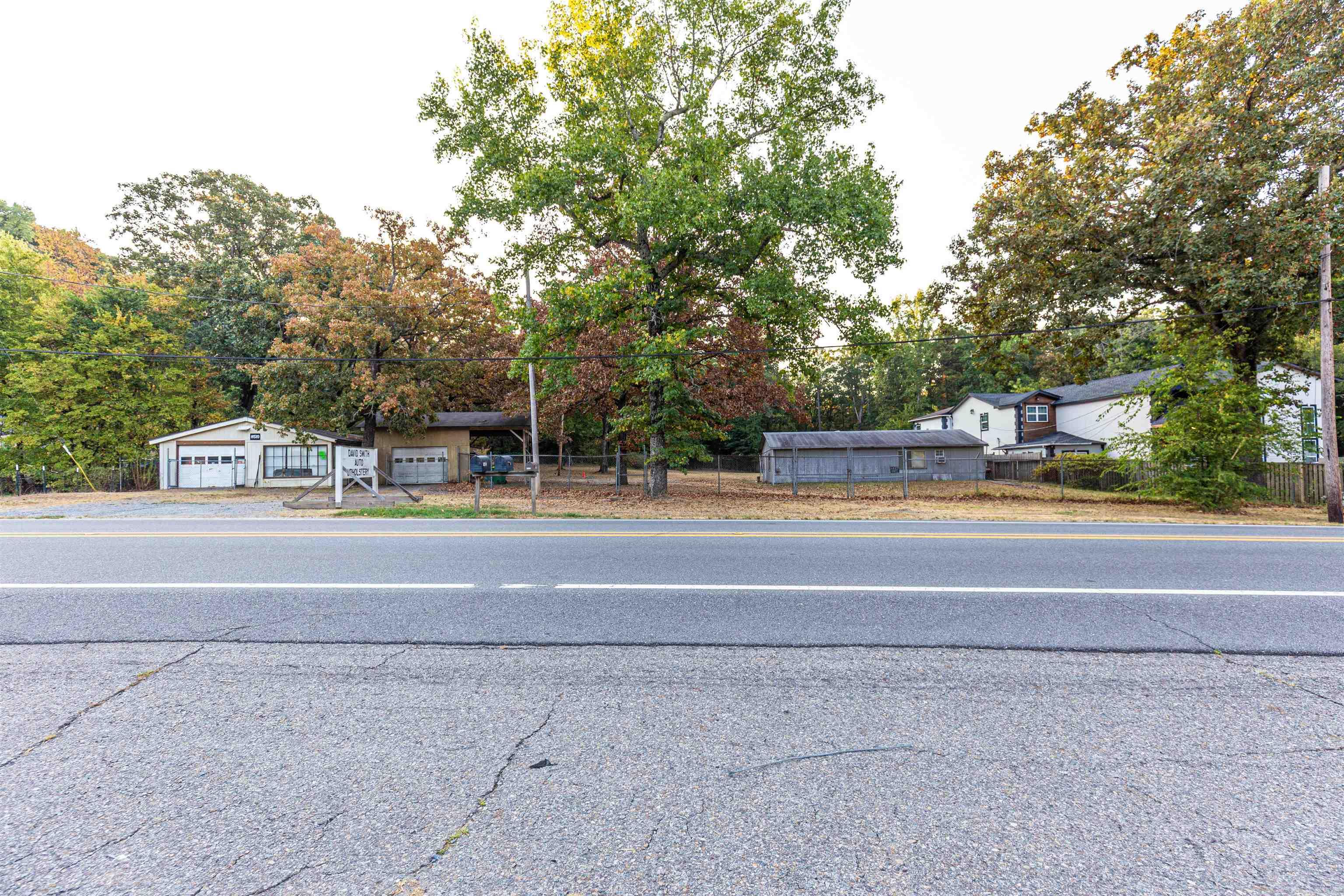 8519 Arch St Pike