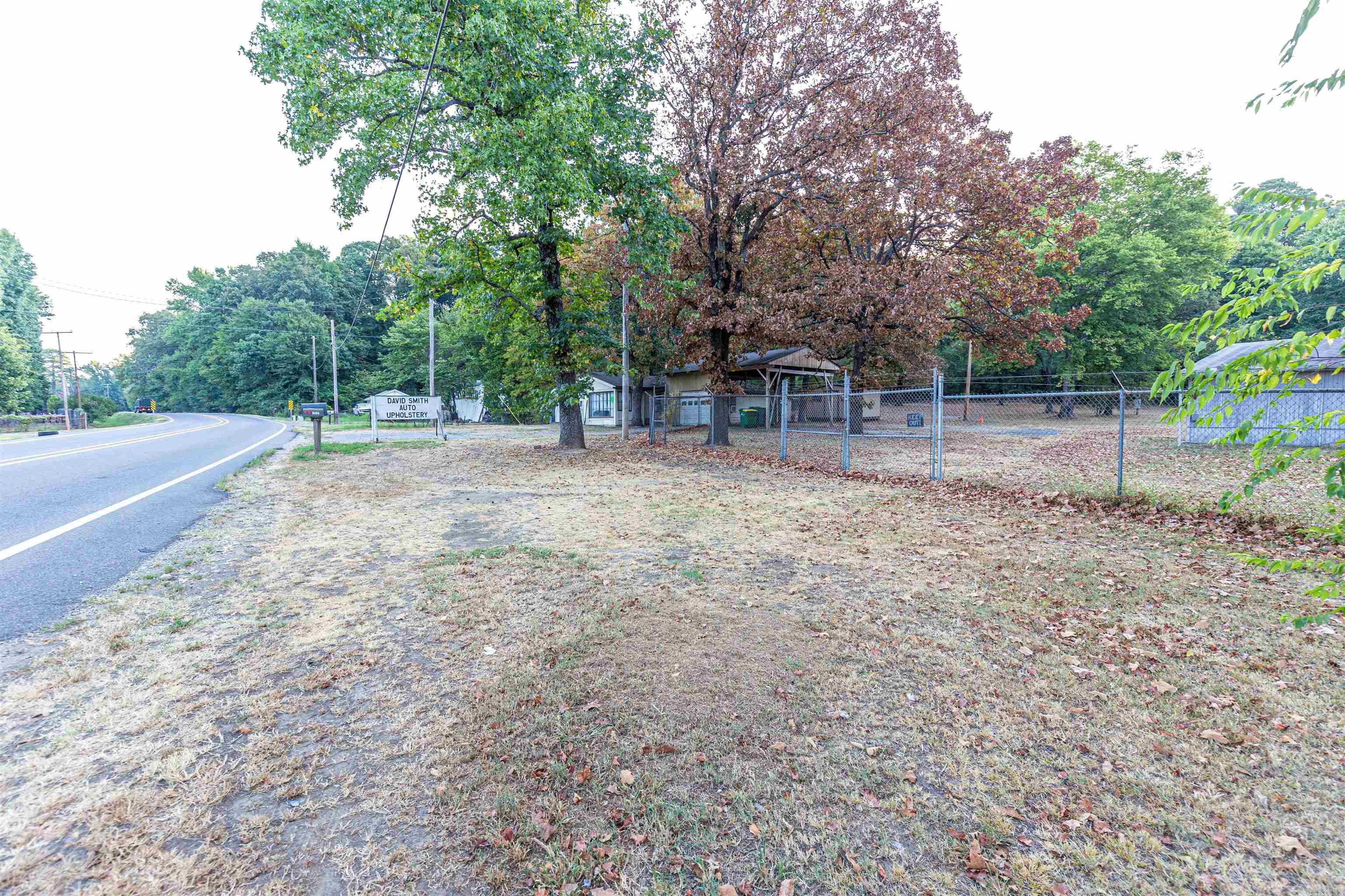 8519 Arch St Pike