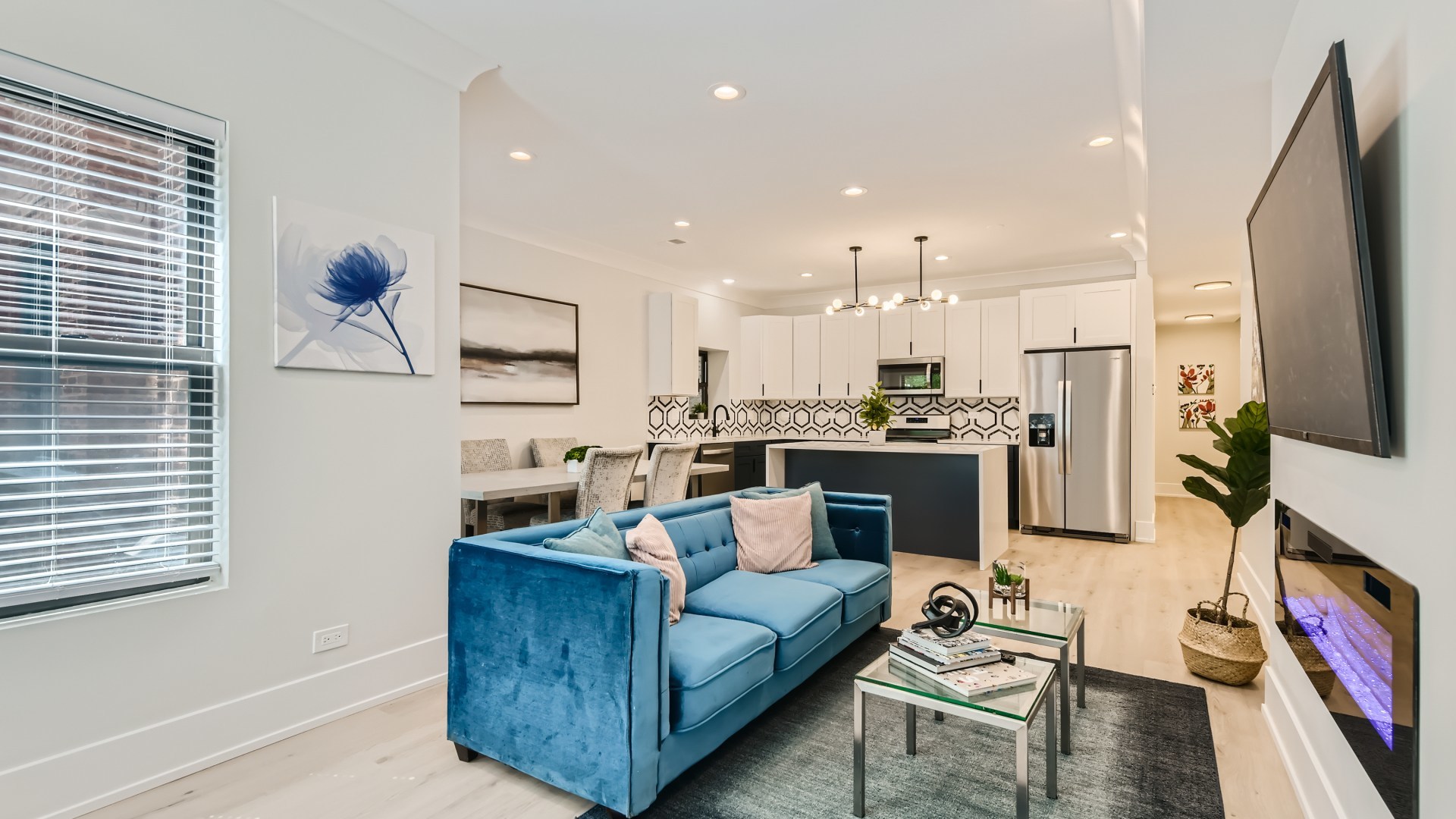 1424 W Winnemac Avenue Unit: 1