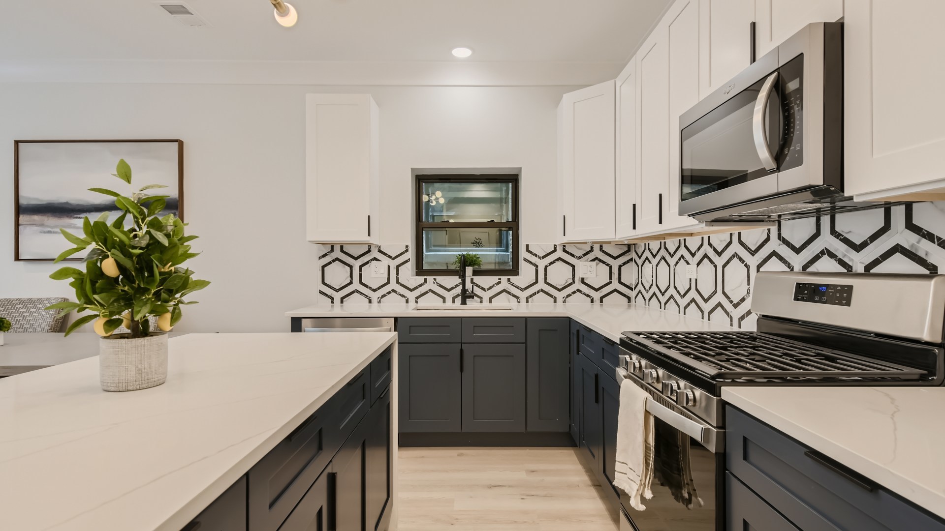 1424 W Winnemac Avenue Unit: 1