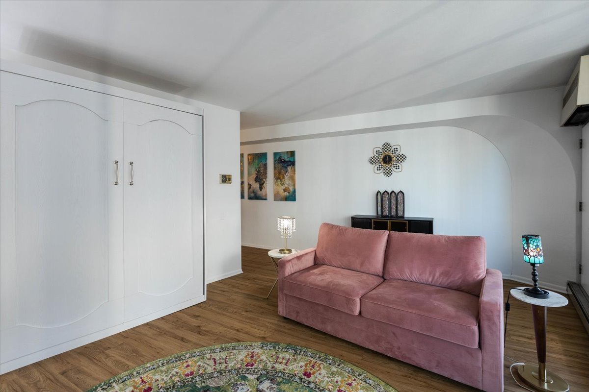 300 N State Street Unit: 2103