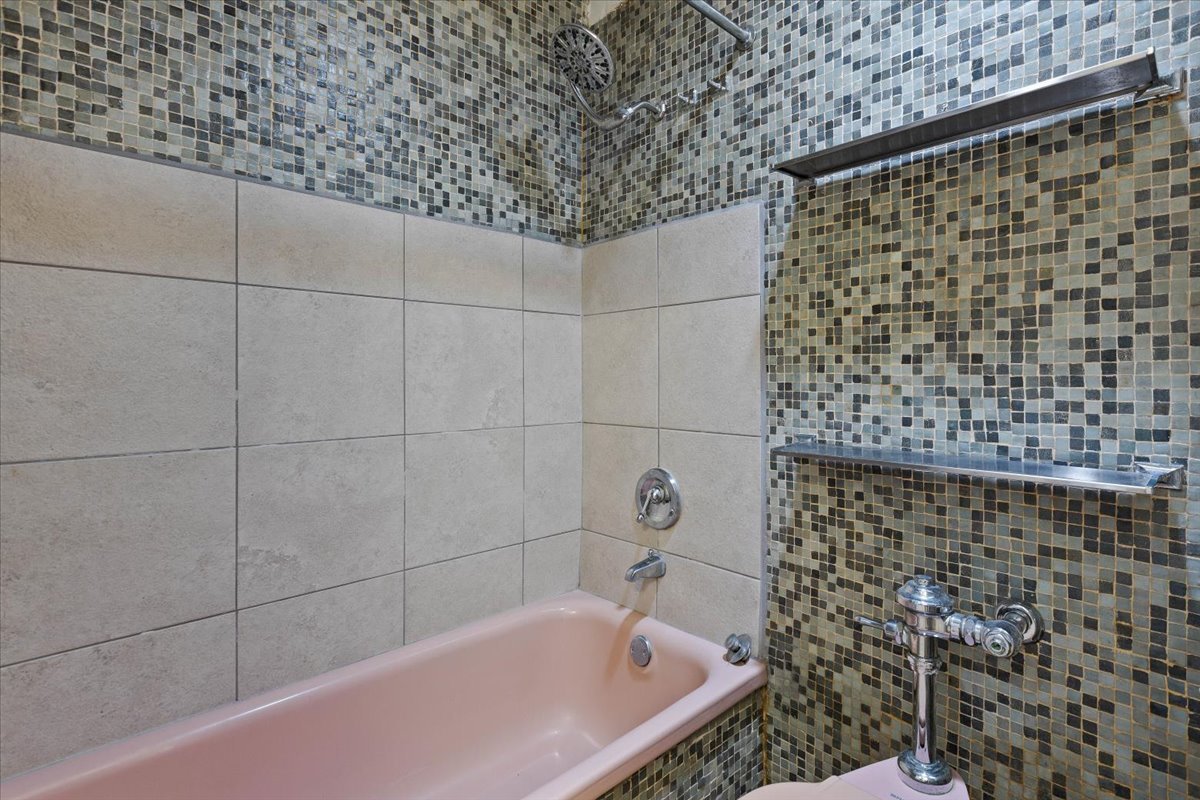 300 N State Street Unit: 2103