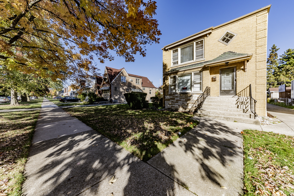 5412 W Sunnyside Avenue Unit: 2