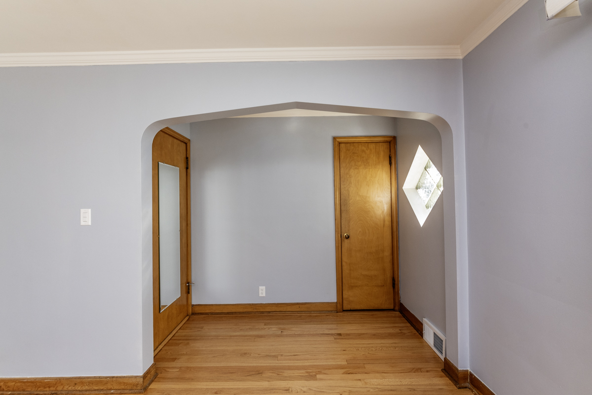 5412 W Sunnyside Avenue Unit: 2