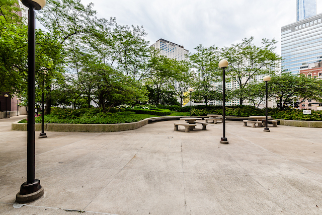 10 E Ontario Street Unit: 3006