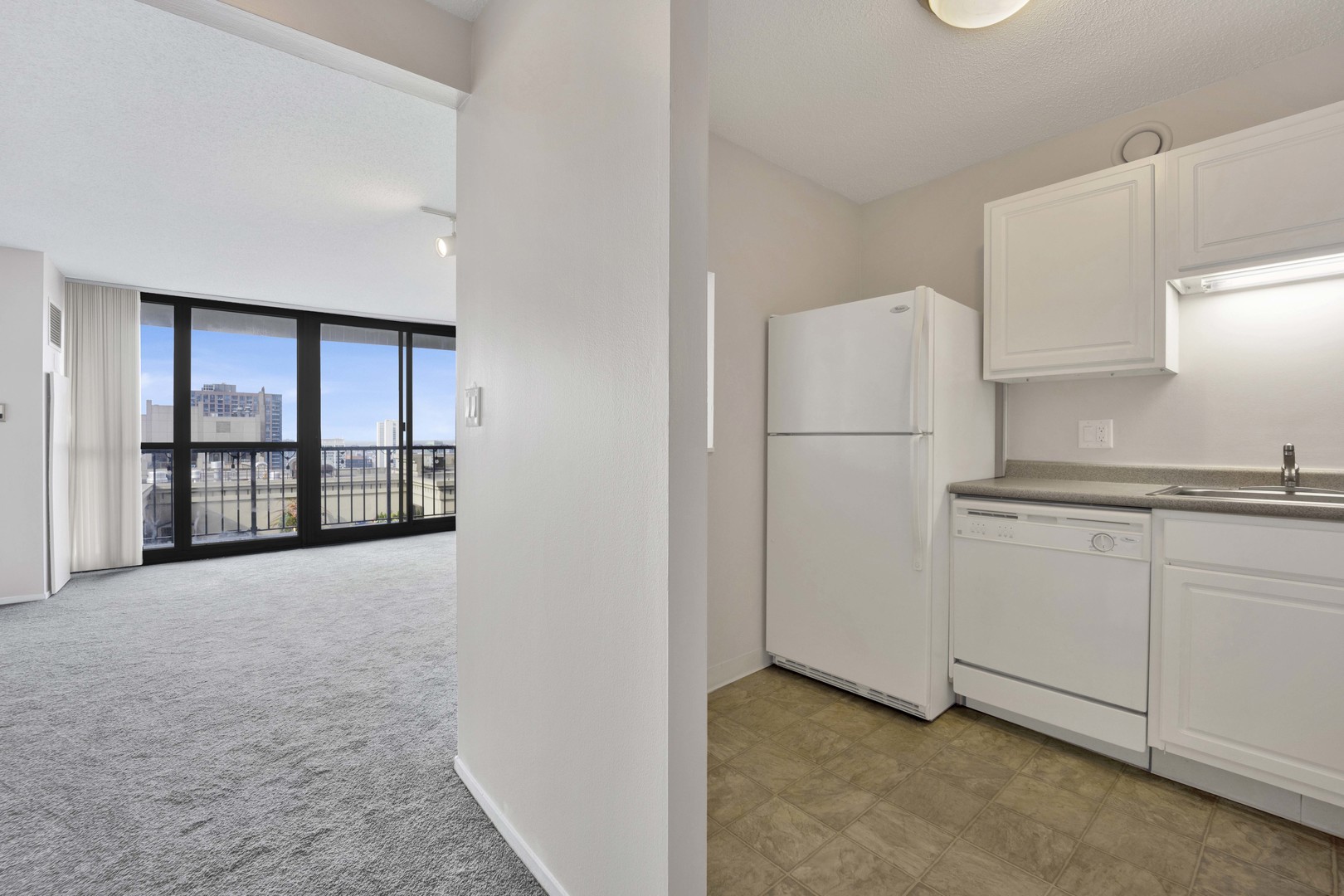 10 E Ontario Street Unit: 3006