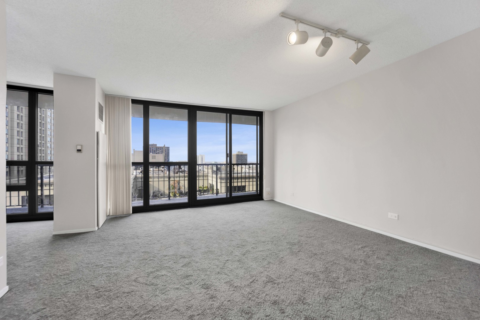 10 E Ontario Street Unit: 3006