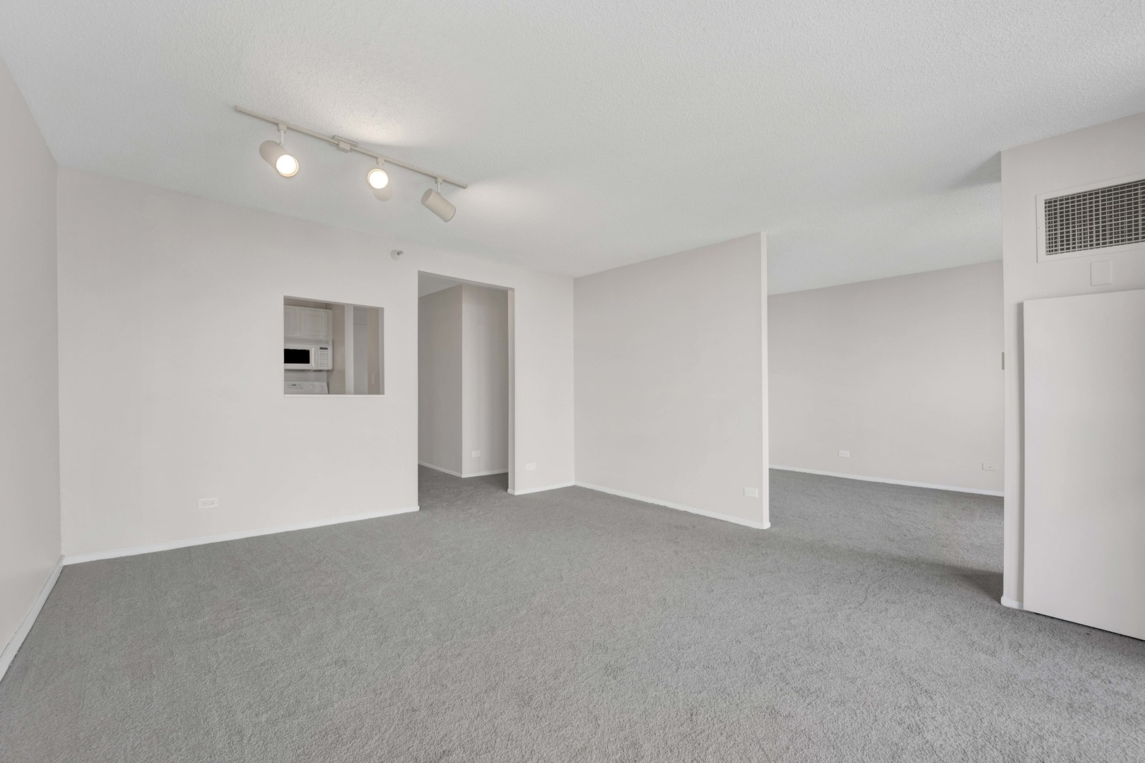 10 E Ontario Street Unit: 3006