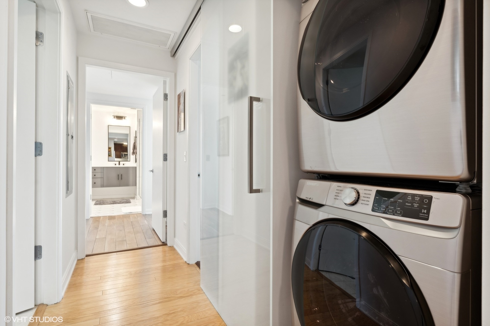 60 E Monroe Street Unit: 2903