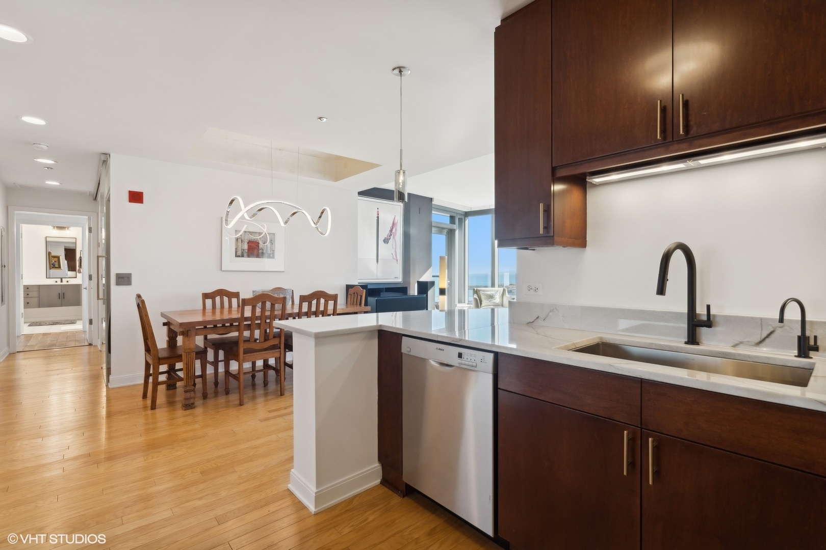 60 E Monroe Street Unit: 2903