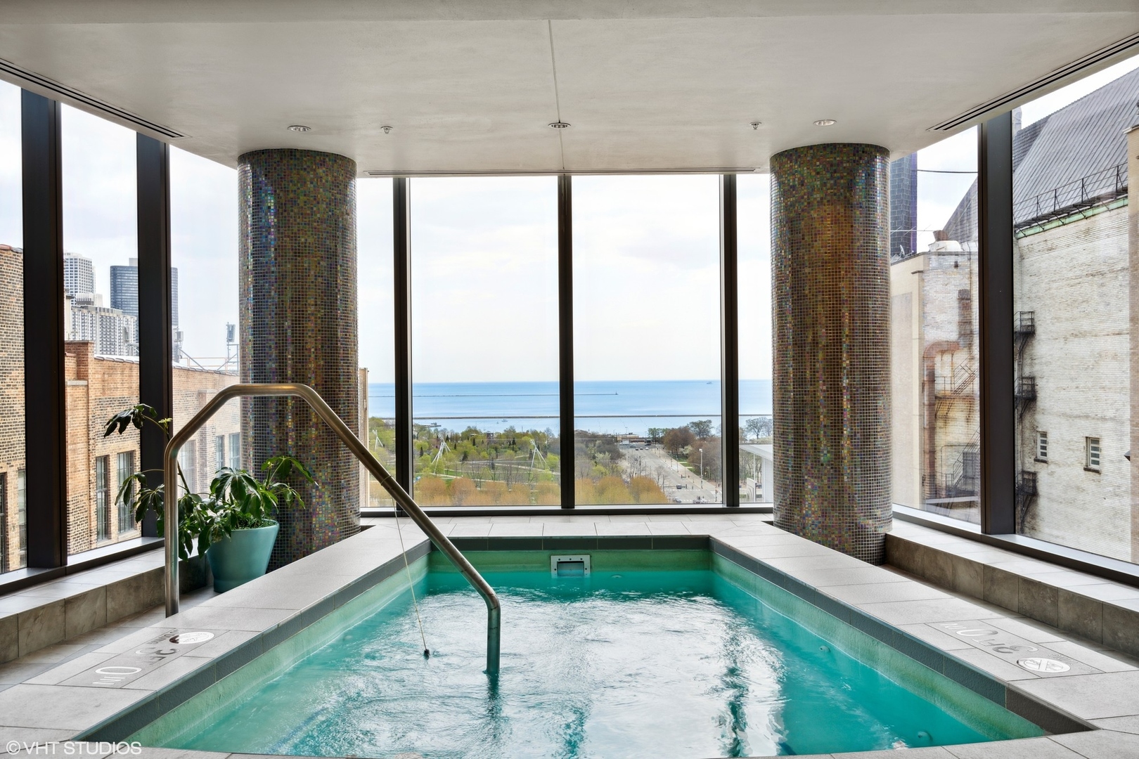 60 E Monroe Street Unit: 2903