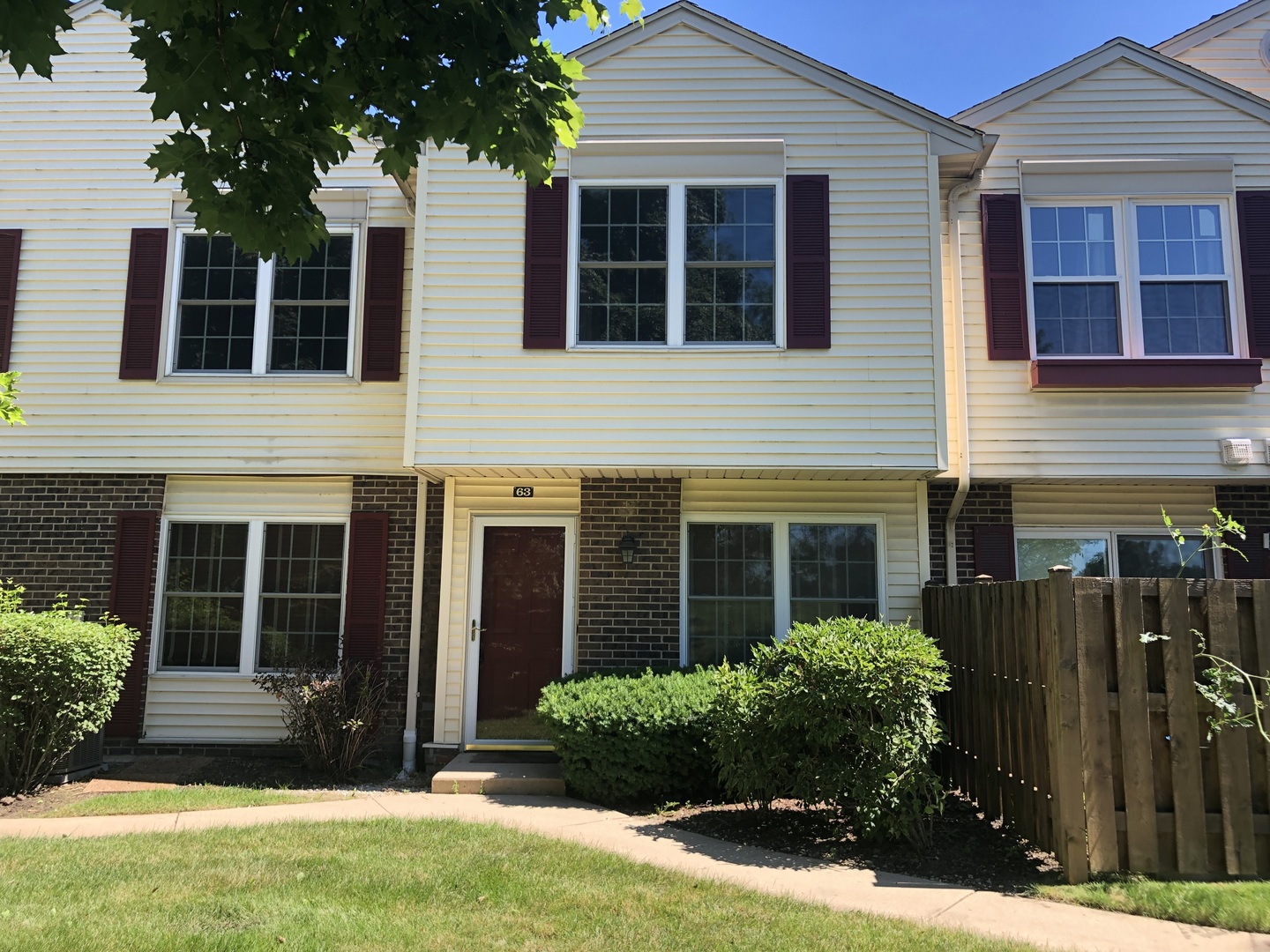63 Le Jardin Court