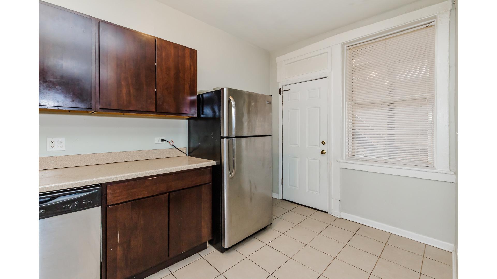 4804 N Ridgeway Avenue Unit: 3