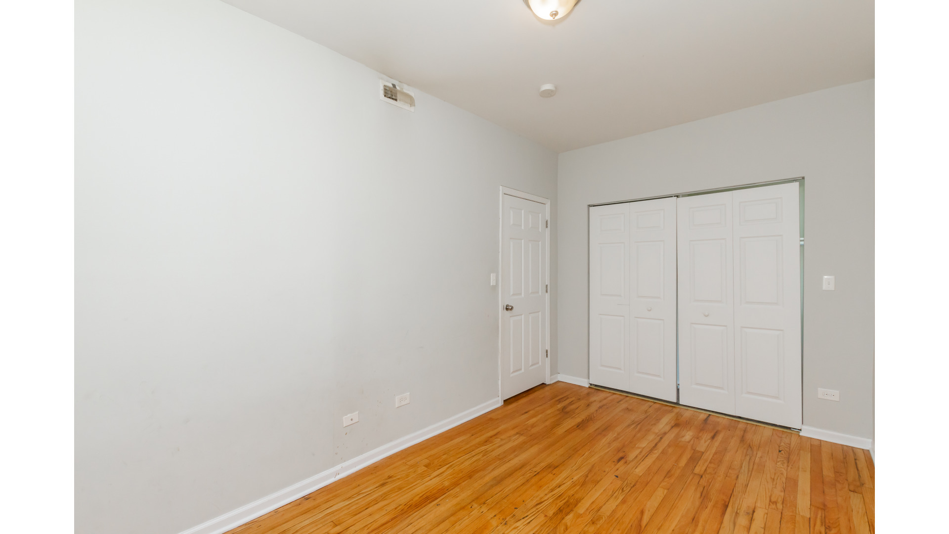 4804 N Ridgeway Avenue Unit: 3