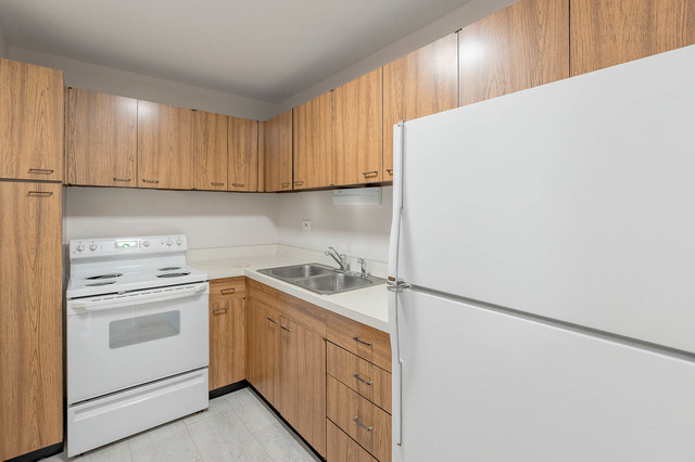 720 W Gordon Terrace Unit: 10N