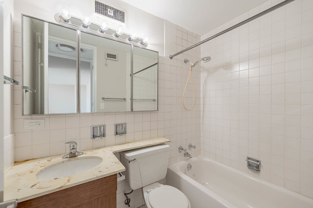 720 W Gordon Terrace Unit: 10N