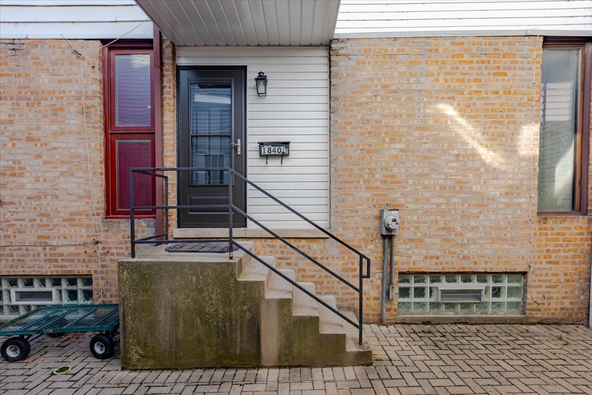 1840 N Mohawk Street