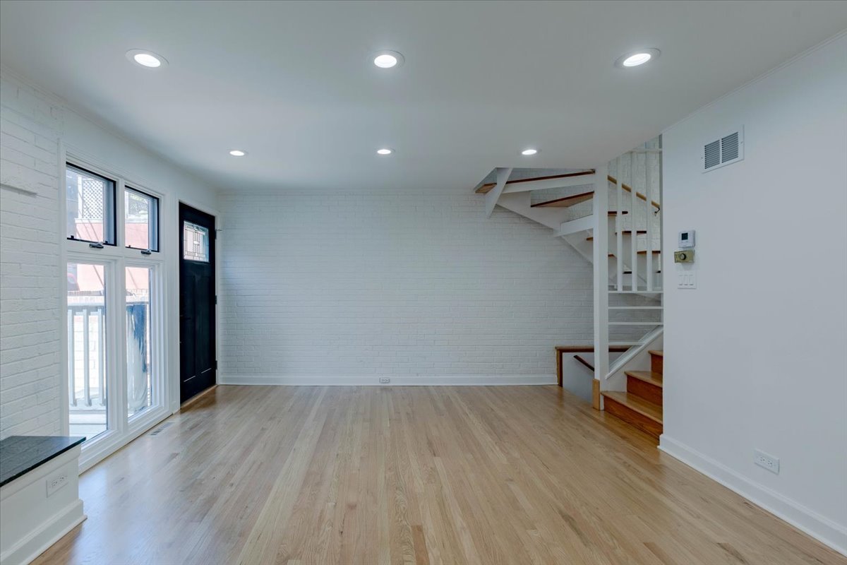 1840 N Mohawk Street