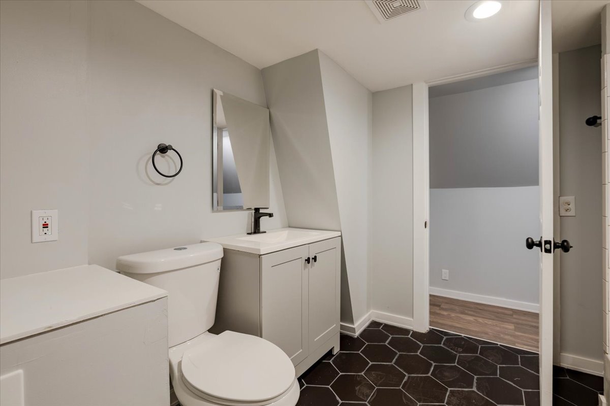 1406 N Kildare Avenue