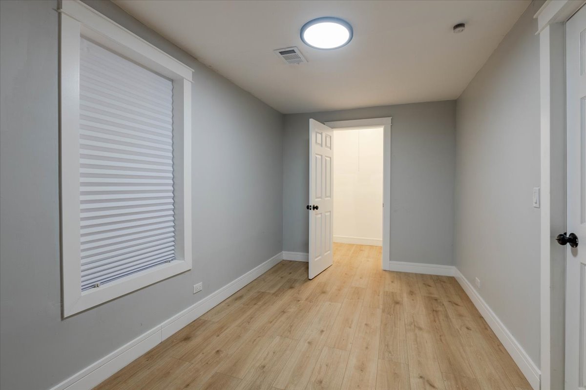 1406 N Kildare Avenue