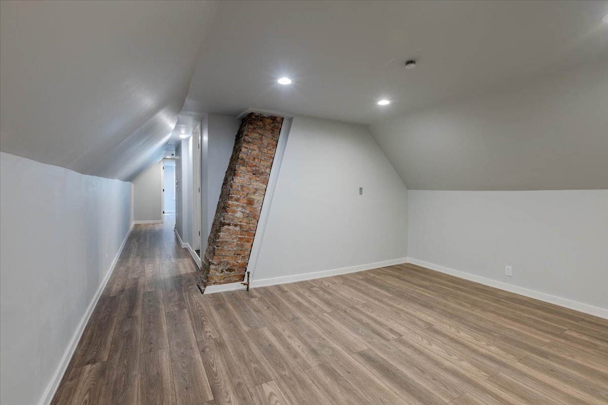 1406 N Kildare Avenue