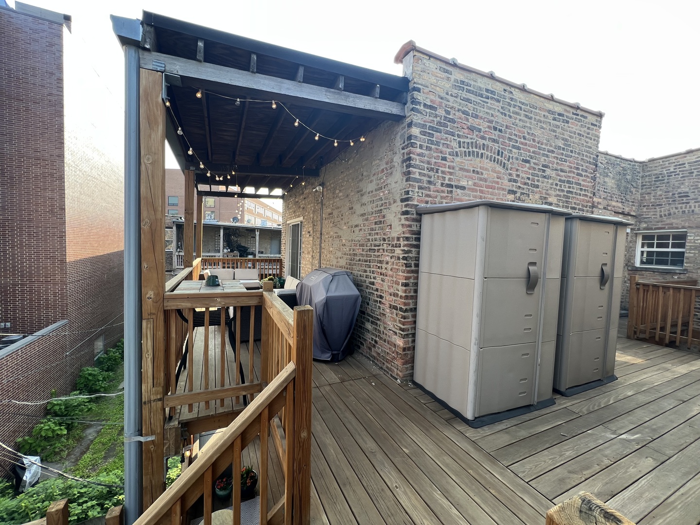 825 W Cuyler Avenue Unit: 3W