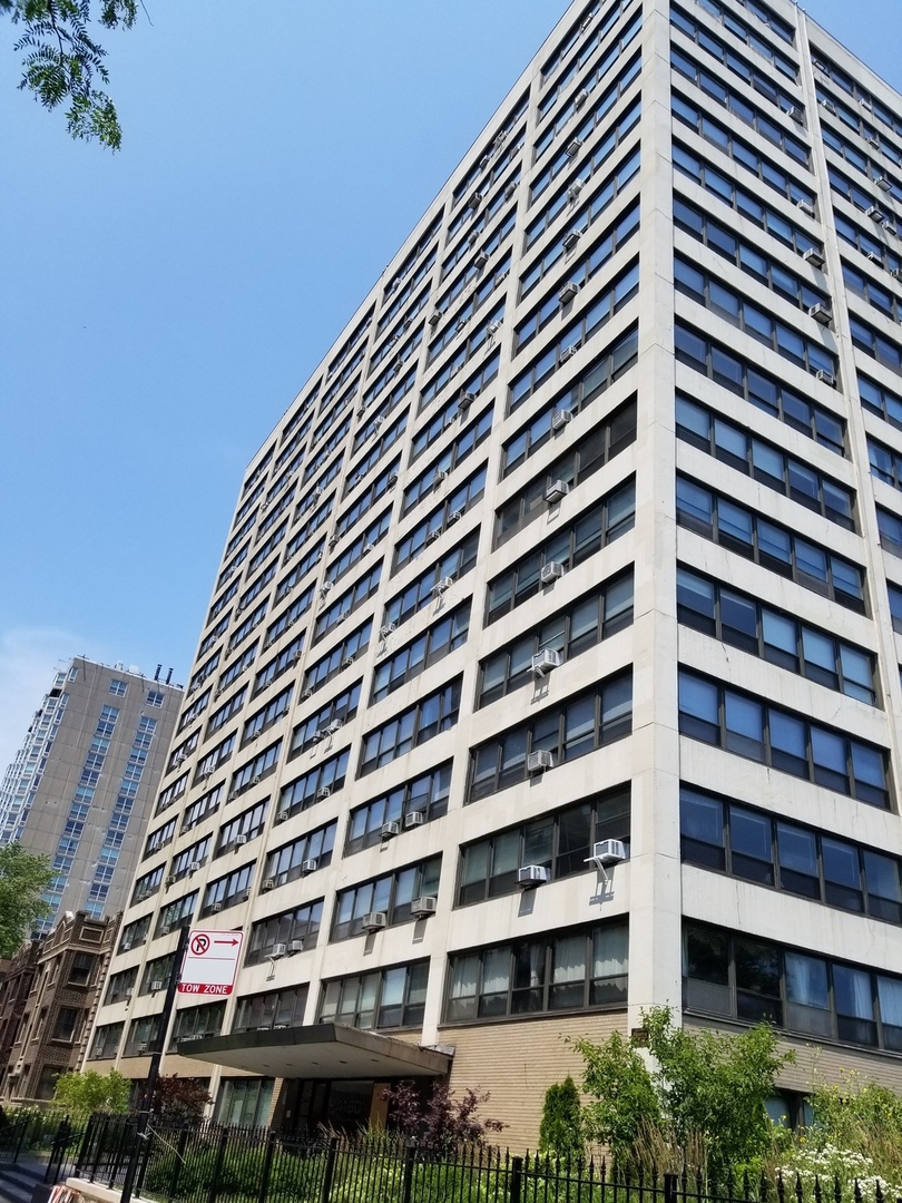 4180 N Marine Drive Unit: 903