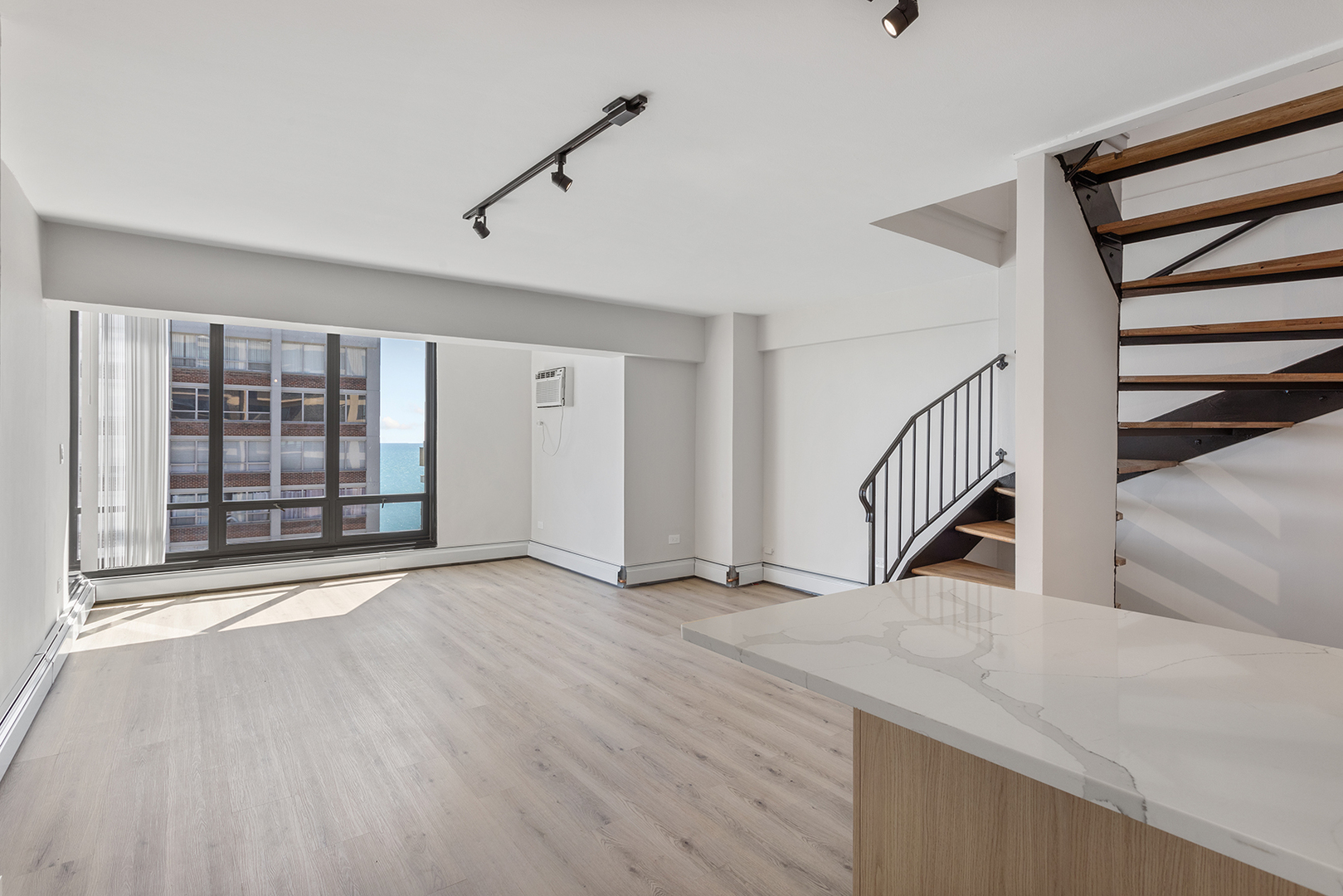 6166 N Sheridan Road Unit: 12F