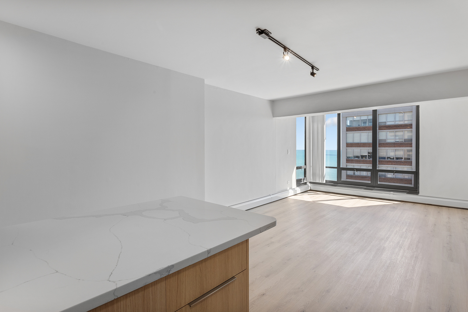6166 N Sheridan Road Unit: 12F