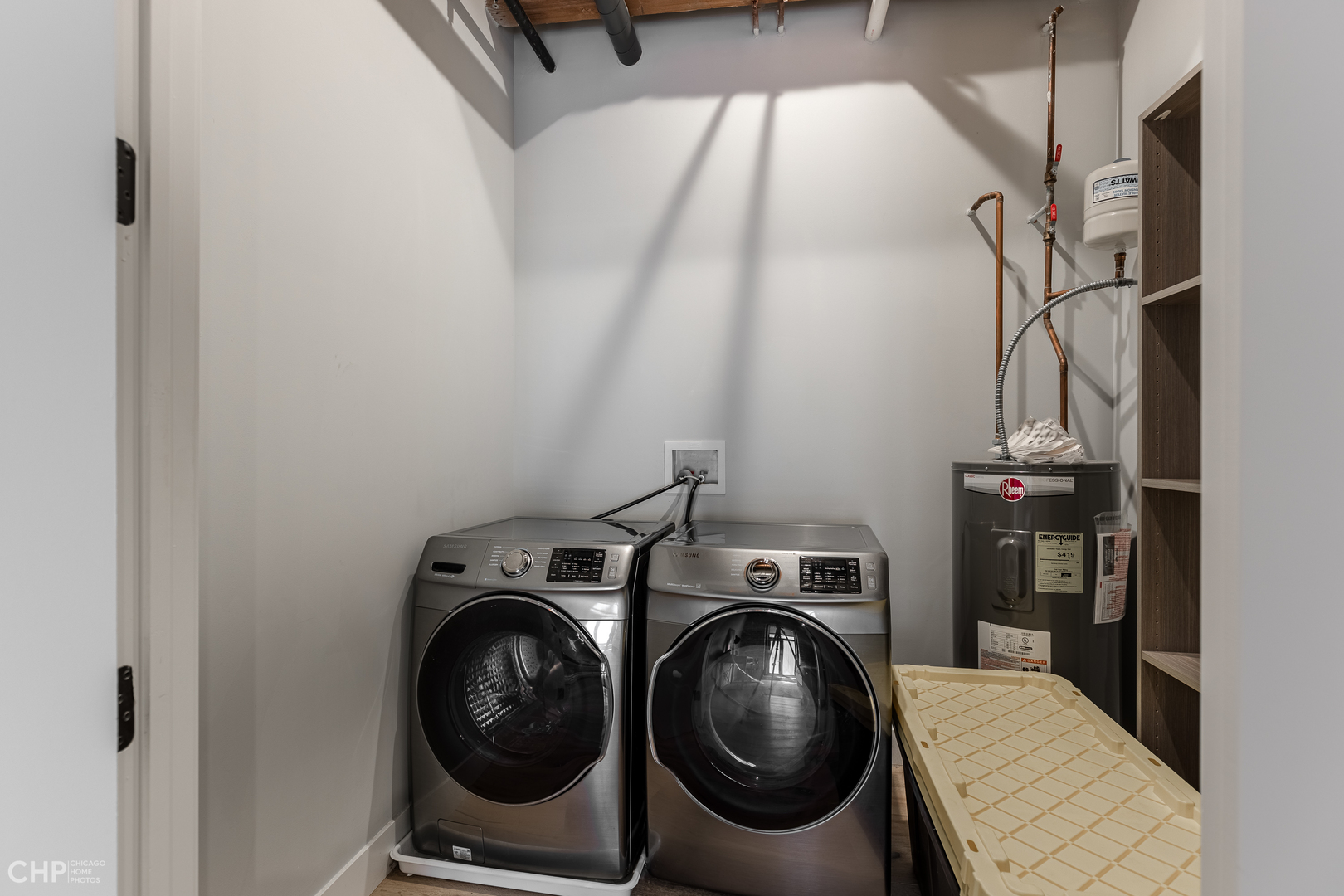 729 N Sangamon Street Unit: 208