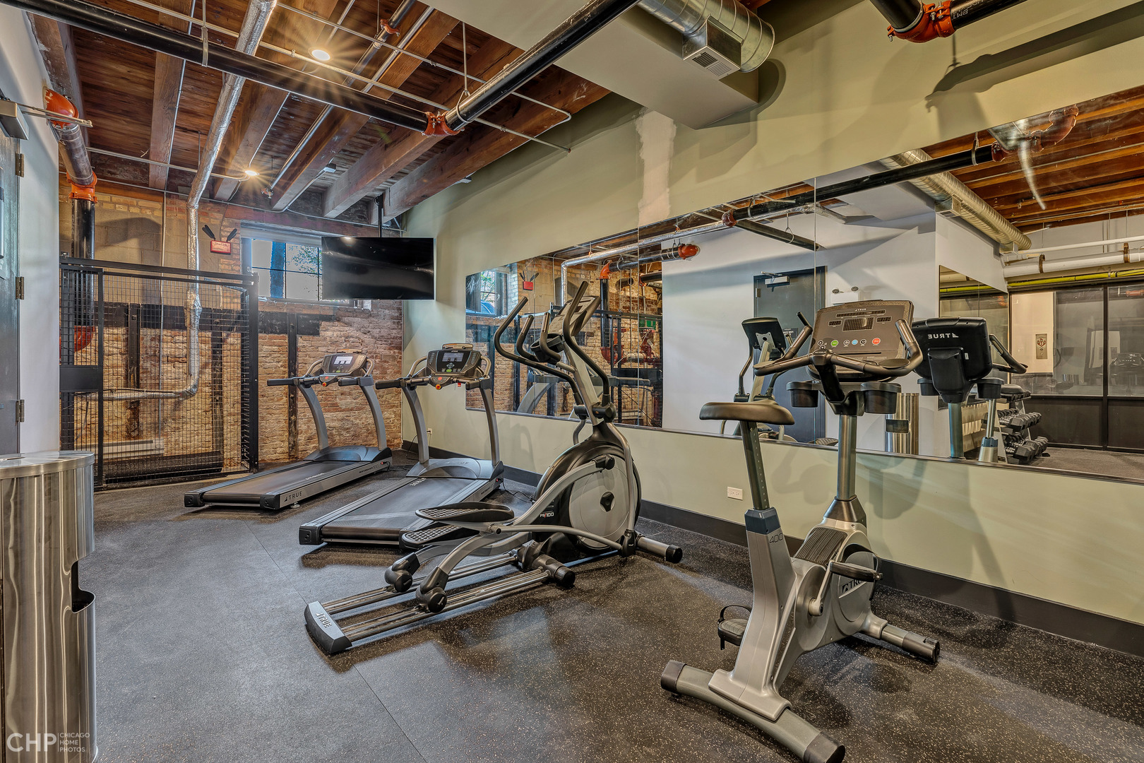 729 N Sangamon Street Unit: 208