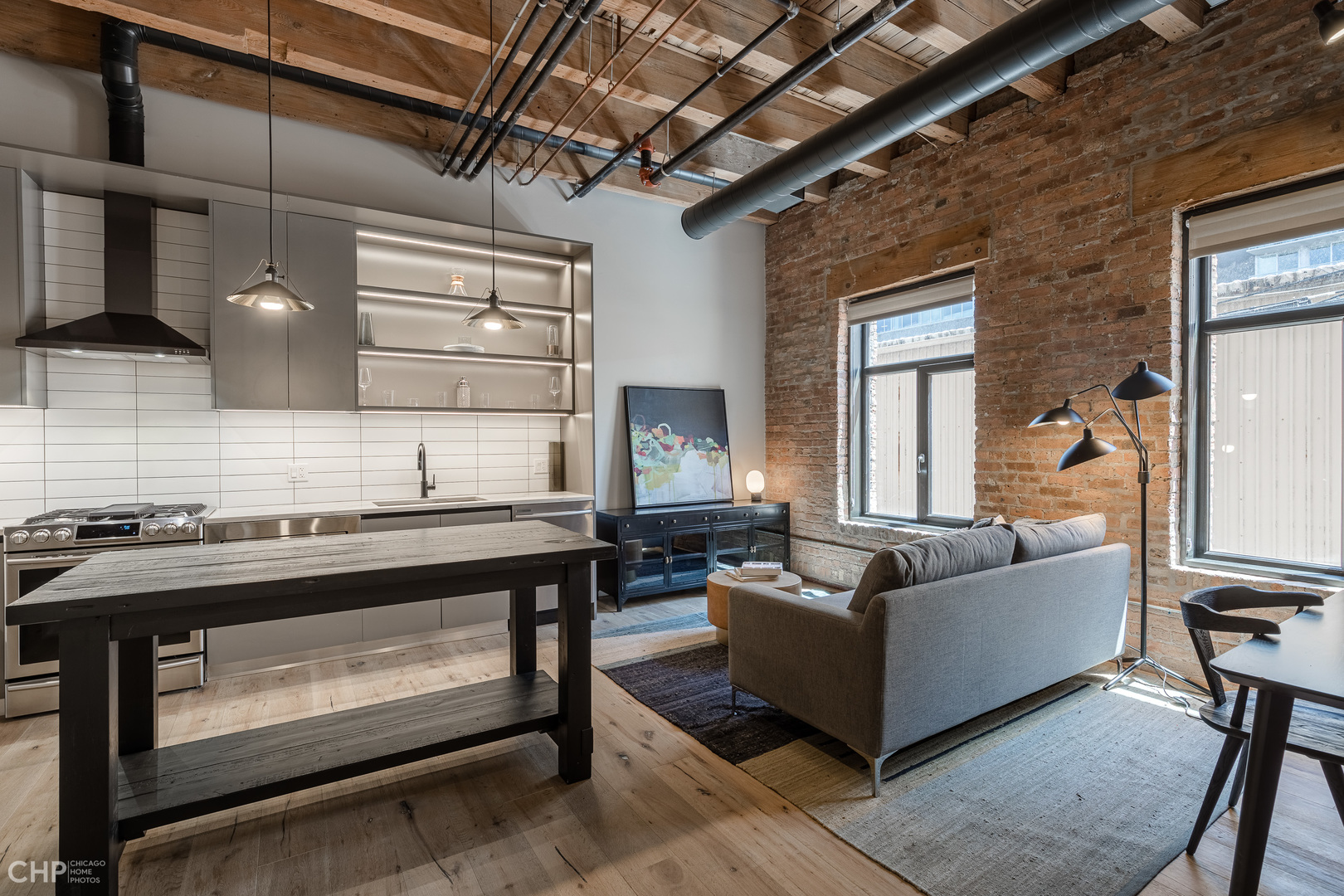 729 N Sangamon Street Unit: 208