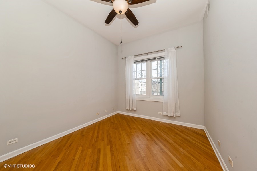 1601 W Altgeld Street Unit: 2B