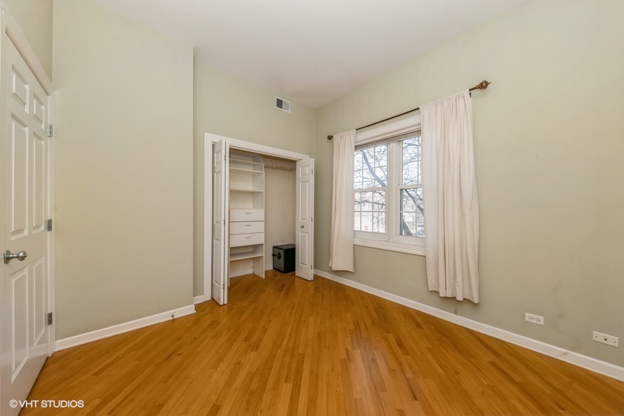 1601 W Altgeld Street Unit: 2B