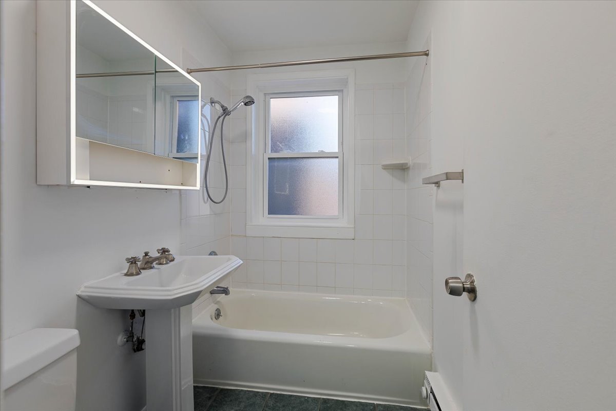 940 Washington Boulevard Unit: 3E