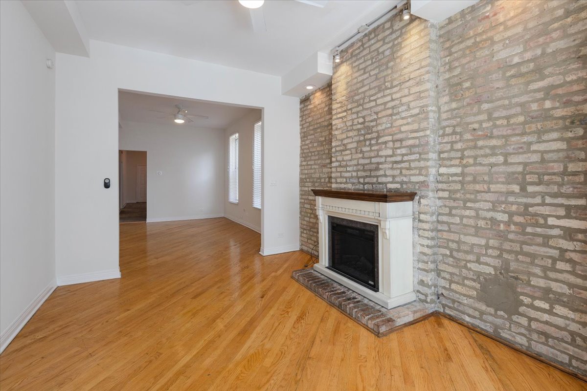 2036 W Coulter Street Unit: 1