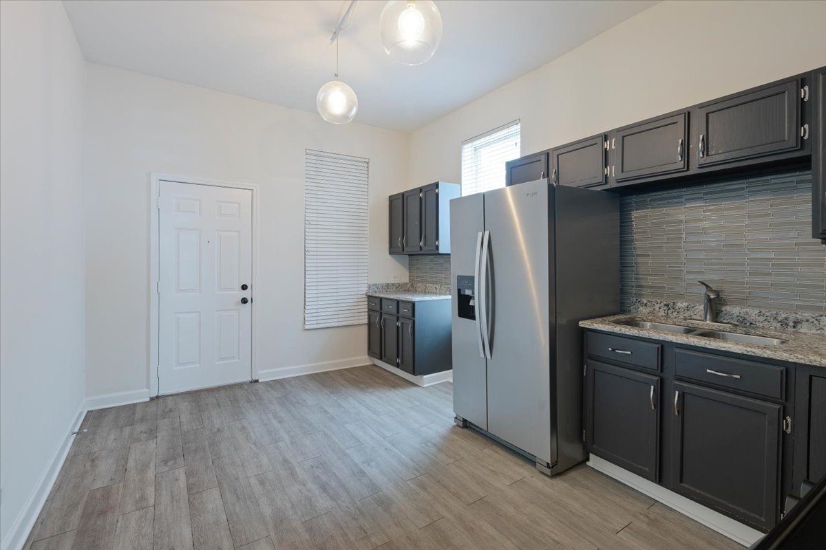 2036 W Coulter Street Unit: 1