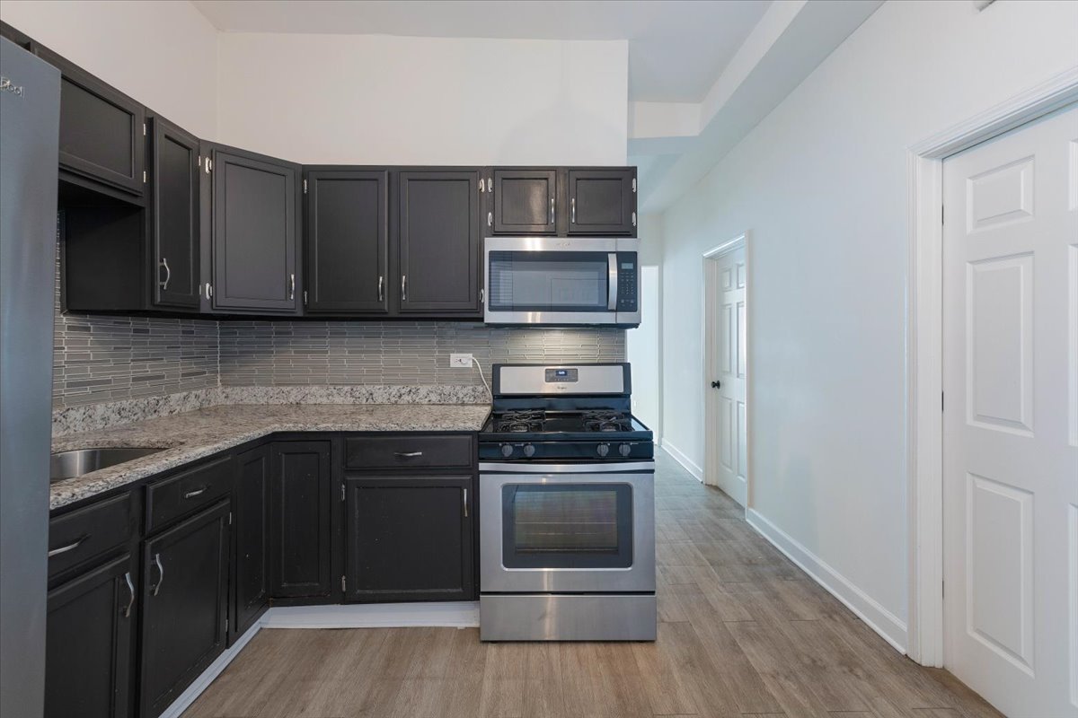 2036 W Coulter Street Unit: 1