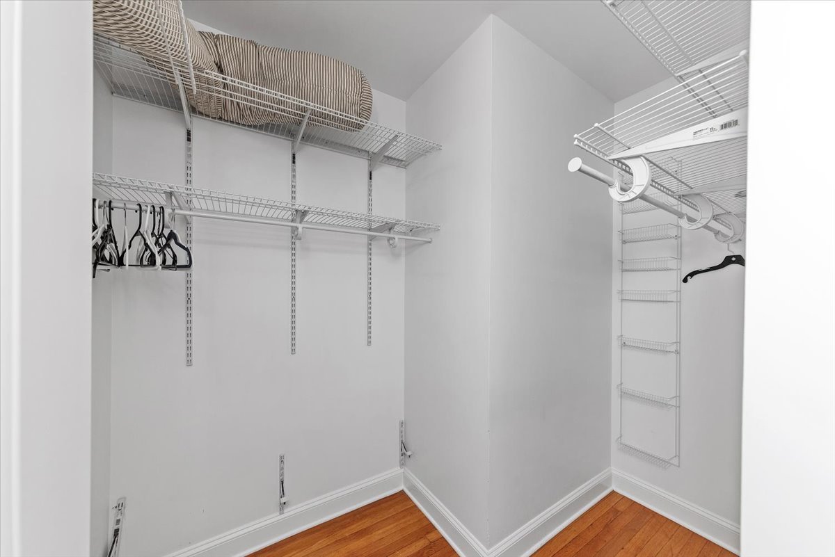 1214 W Belmont Avenue Unit: 2F