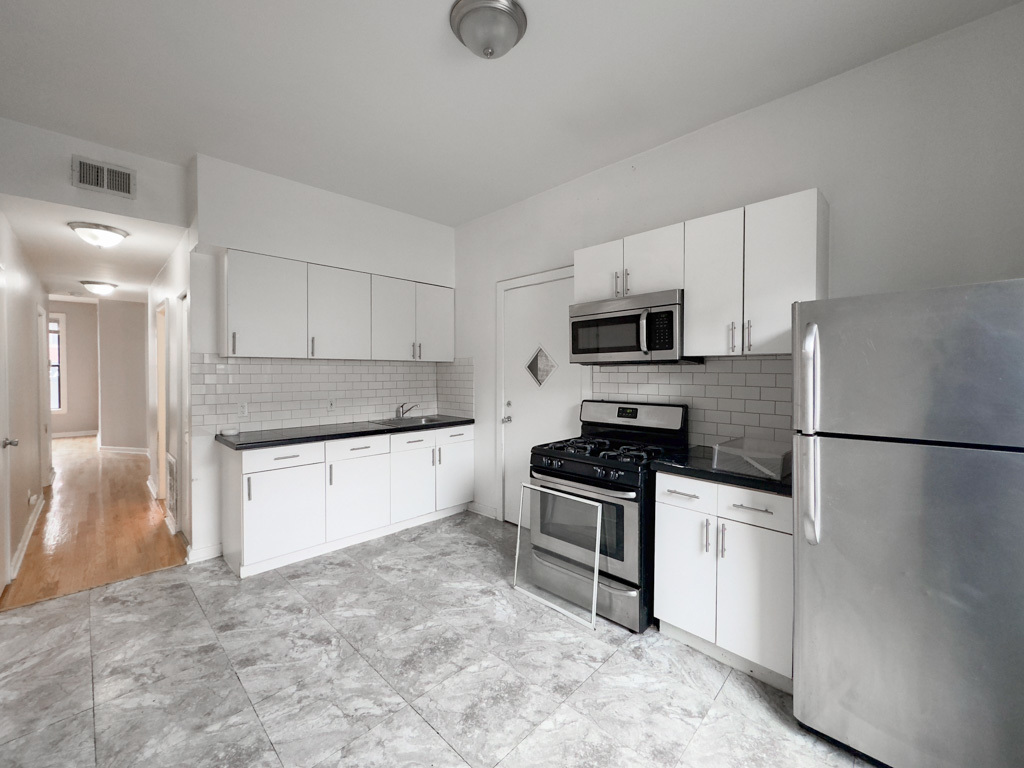4410 N HAZEL Street Unit: 1