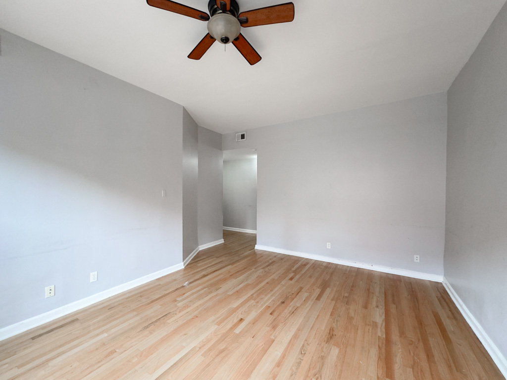 4410 N HAZEL Street Unit: 1