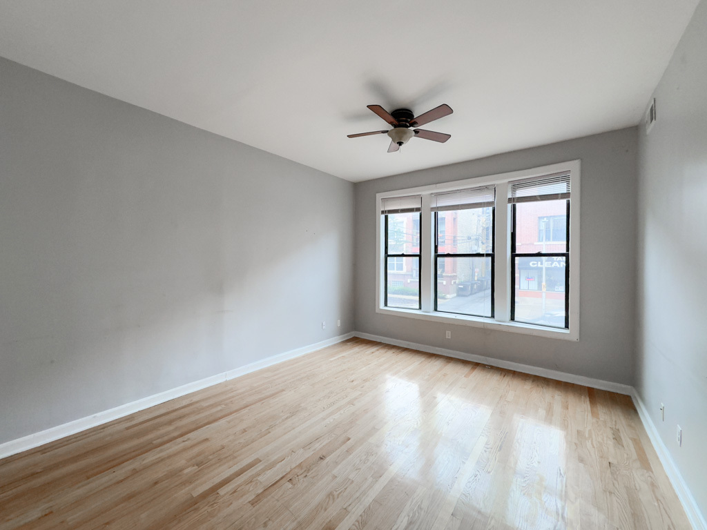 4410 N HAZEL Street Unit: 1