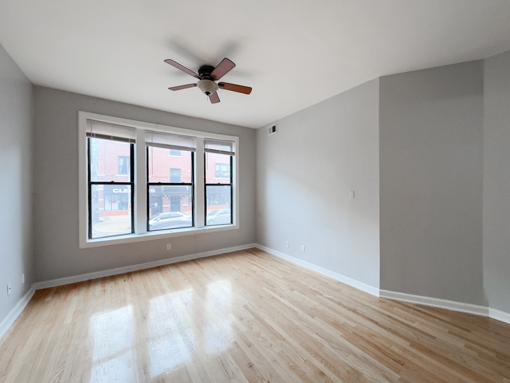 4410 N HAZEL Street Unit: 1