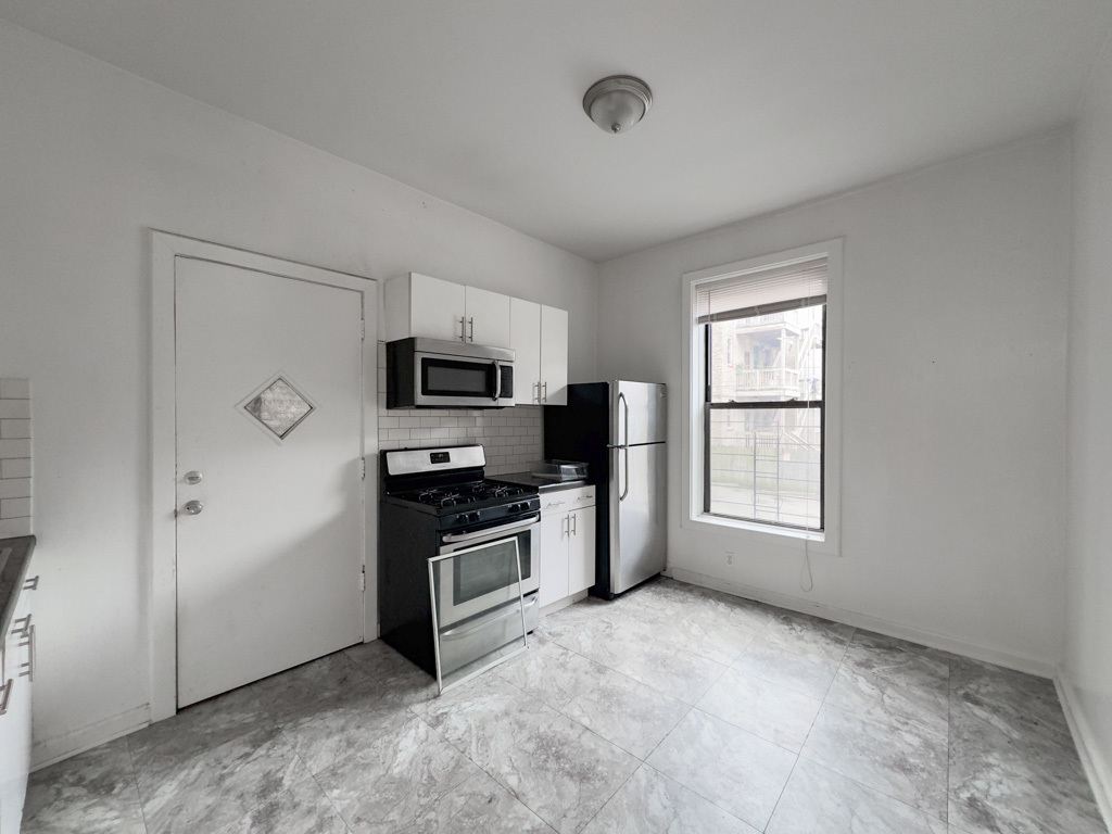 4410 N HAZEL Street Unit: 1