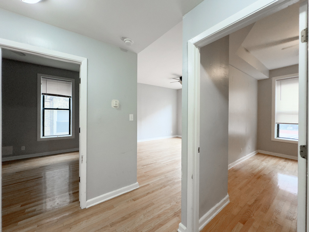 4410 N HAZEL Street Unit: 1