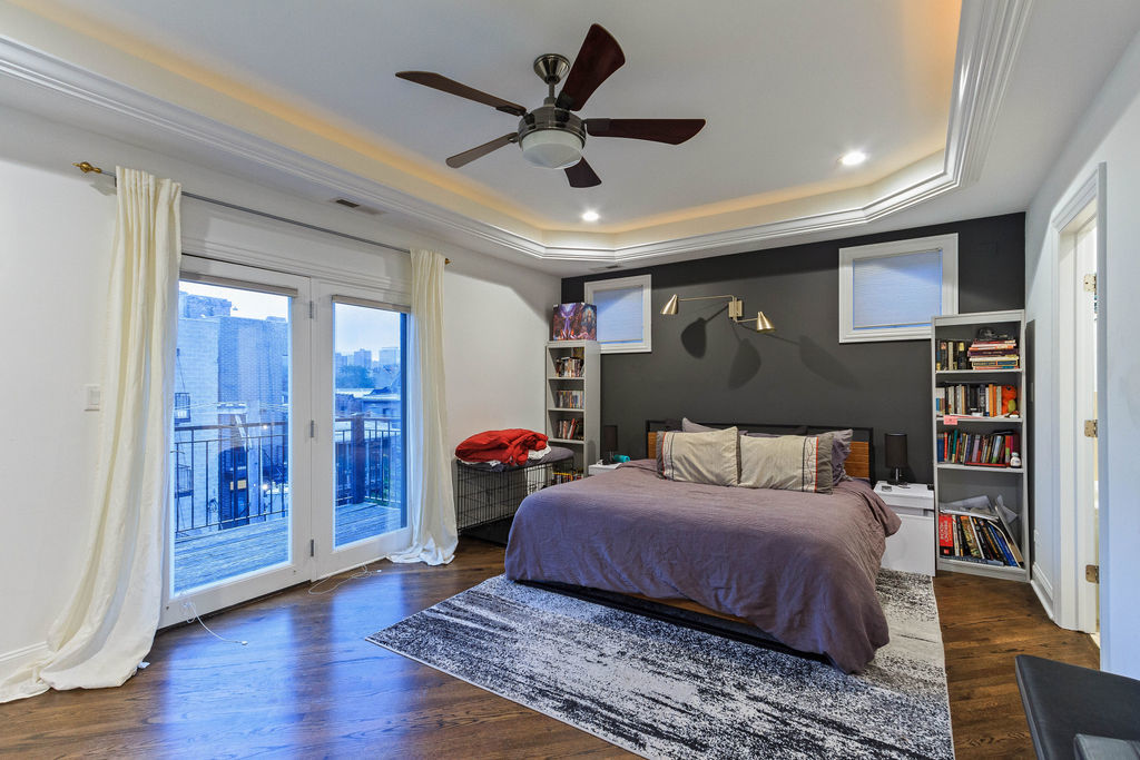 3513 N Fremont Street Unit: 4