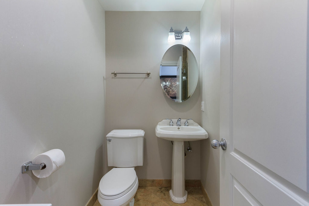 3513 N Fremont Street Unit: 4