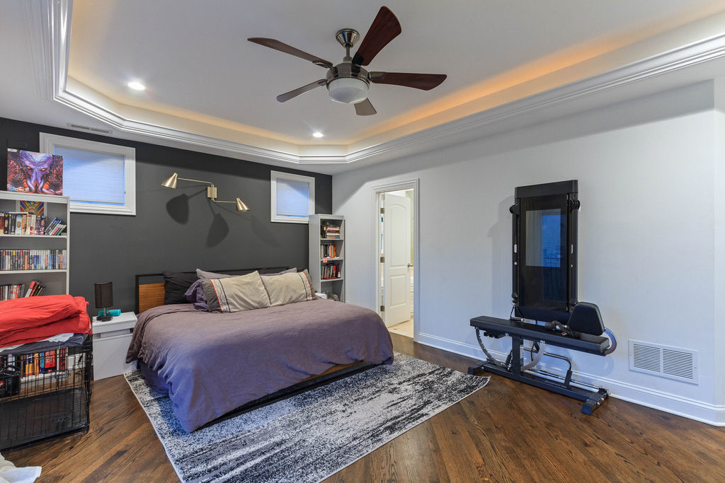 3513 N Fremont Street Unit: 4