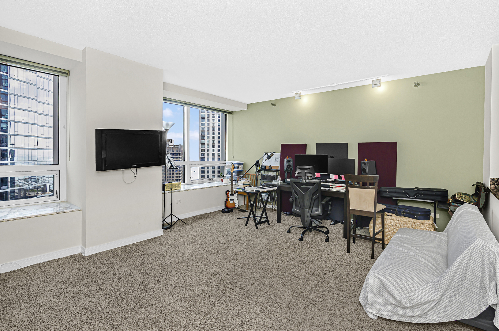 512 N McClurg Court Unit: 2302